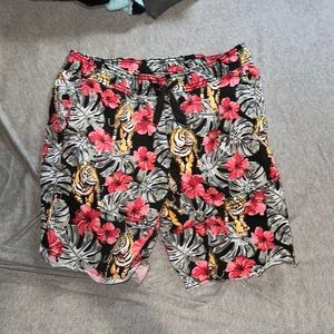 No boundaries tiger floral shorts (medium)